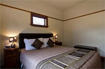 Clarence Cottage - (Christchurch City and Country Cottages) - Christchurch