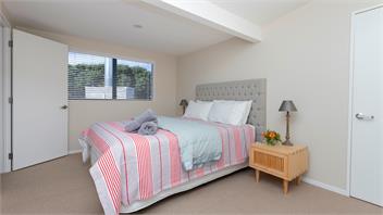 OMAHA HARBOUR VIEWS - Winter Special Rates Luxurious home overlooking golf course and inlet - Matakana