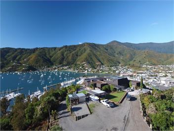 DONS PLACE - PICTON