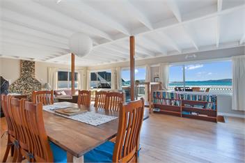 Taupo Bay, Absolute Beachfront!, Far North NZ,  5 Bedrooms and 2 Bathroom .  - Northland