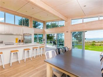 Beachfront Escape (Bachcare) - Snells Beach