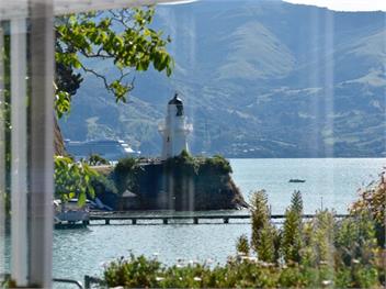 Anchor in Akaroa (Bachcare) - Akaroa