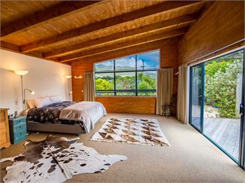 Mohua (Bachcare) - Pakawau