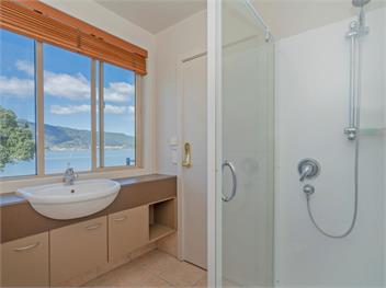 Tairua Waterfront Retreat (Bachcare) - Tairua