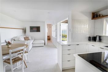 Whale Bay Surf Bach - 