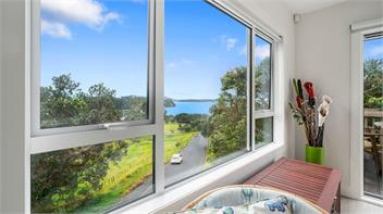 Pohutukawa Paradise (Bachcare) - Martins Bay
