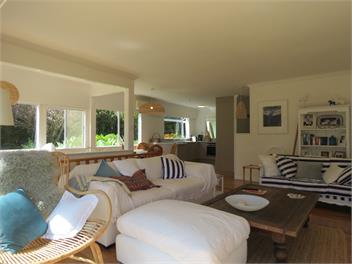 Kotare Kottage - Beachfront Escape - Northland