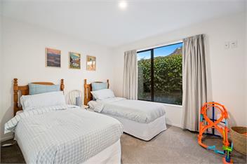 Frankton Favourite (Bachcare) - Queenstown