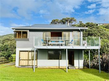Sandy Bay Beachfront - Whangarei