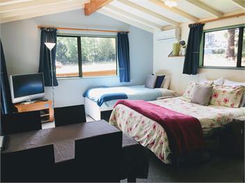 Height of Dunedin Farmstay Cottage - Dunedin