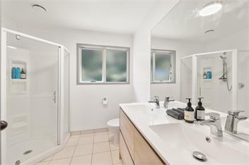 Sunny Paihia Retreat with BBQ, Spa and Pool - Paihia