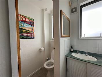Sunny, quiet flat in Mt Victoria - Wellington 