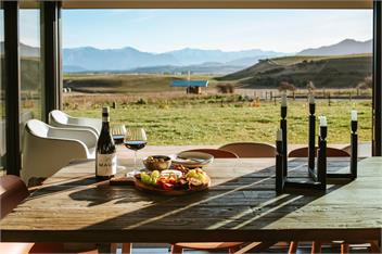 Ranger's Retreat | Stunning Mountain Views | Rural Location | Outdoor Fireplace - Wanaka