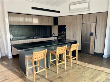 Spacious Lake House - Kinloch