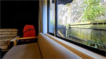 The Iconic Log Cabin by the Sea - Waihi
