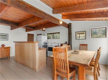 Pakiri Beachhouse Retreat and Relax - Auckland