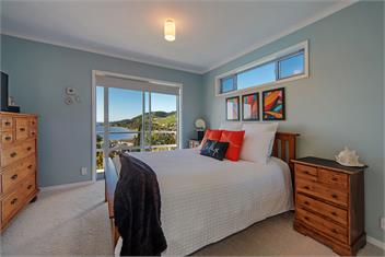 Sea Tide Views -