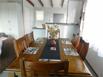 Anglem House & Car - Stewart Island