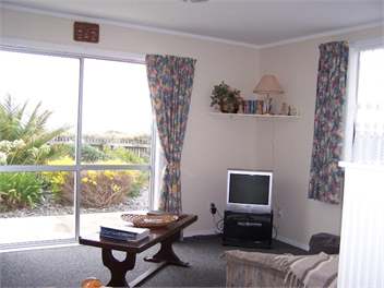 This'ldous Seaside Cottage - Cape Palliser