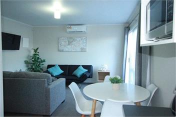 Central Hinemoa St Flat with Spa - Rotorua