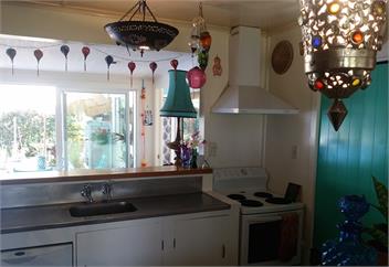 Beach side Character home with lovely sea views - Tauranga
