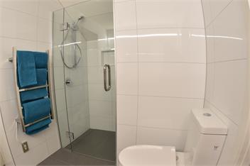 Days Bay Studio: beach, bush, privacy & location - Lower Hutt