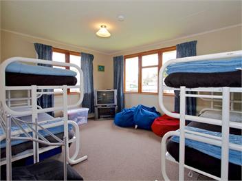 Snowed Inn (Bachcare) - Ohakune