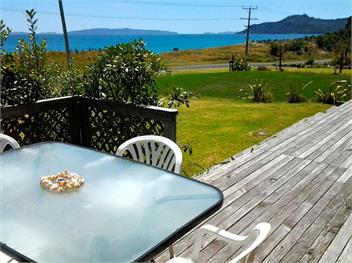 Beachfront Bach (Bachcare) - Rings Beach