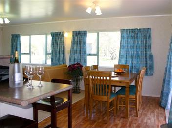 Waihi Getaway (Bachcare) - Waihi Beach