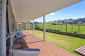 Sky Blue Retreat (Bachcare) - Waihi Beach