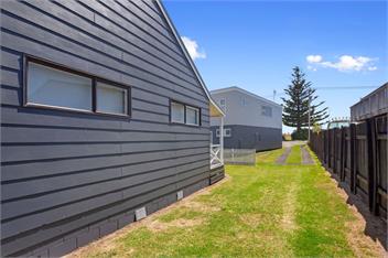 Coastal Charm (Bachcare) - Waihi Beach