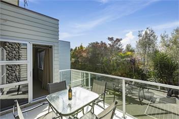 Lake View Bliss (Bachcare) - Acacia Bay