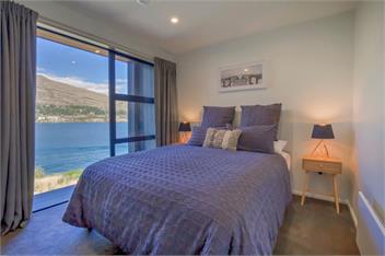 The Villa Lookout (Bachcare) - Queenstown