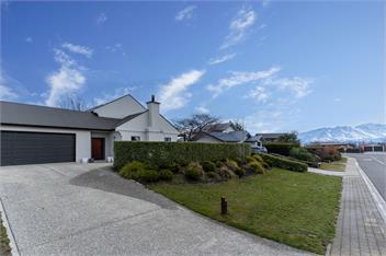 Kokomea House (Bachcare) - Wanaka