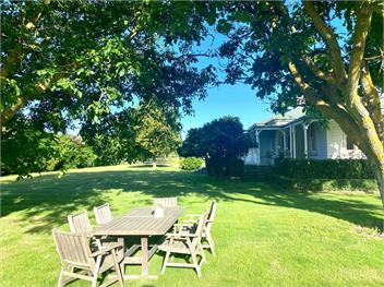 Botham's Beauty (Bachcare) - Blenheim