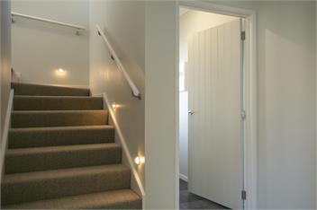 Spacious Lakefront Escape - Taupo