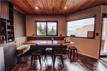 Views Forever! Renovated 4Bed Oasis 5 mins to CBD - Queenstown