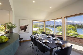 Tahuna Lakeside | Central location + Great for groups - Queenstown