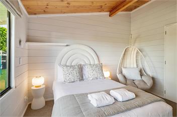Mountviews Lodge - Swimming Pool, Spa Pool, Glamping tent, Playground - Taupo
