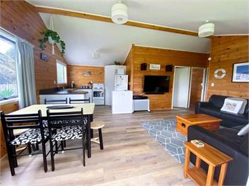 Relax Cabin (Bachcare) - Waihi Beach