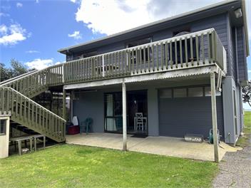 Sandy Bay Beachfront - Whangarei