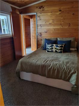 Kinloch lakefront -
