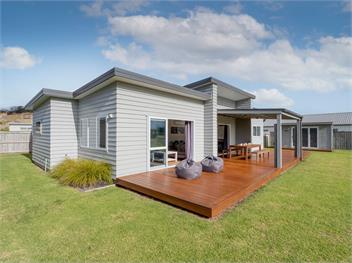 Cooks Family Retreat (Bachcare) - Whitianga