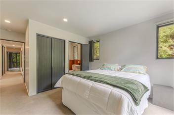 Tepuia Daze (Bachcare) - Picton
