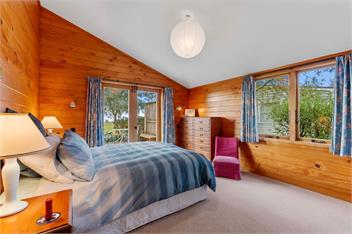 Lakefront Retreat (Bachcare) - Tauranga Taupo