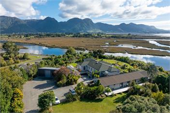 Zatori - A Luxury Paradise for Adventure or Relaxation - Golden Bay