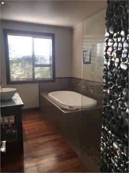The Cookhouse @ Hannah's Beach - South Westland
