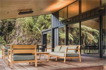 Lakefront Luxury at Okere Falls Lake Rotoiti - Rotorua