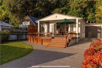 Sunsets by the Beach / Waterfront / Sleeps 8 - Thames