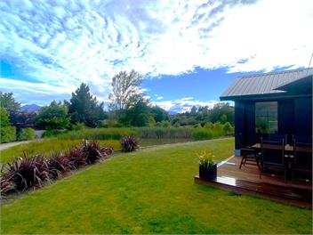 Modern home in central Wānaka - Wanaka